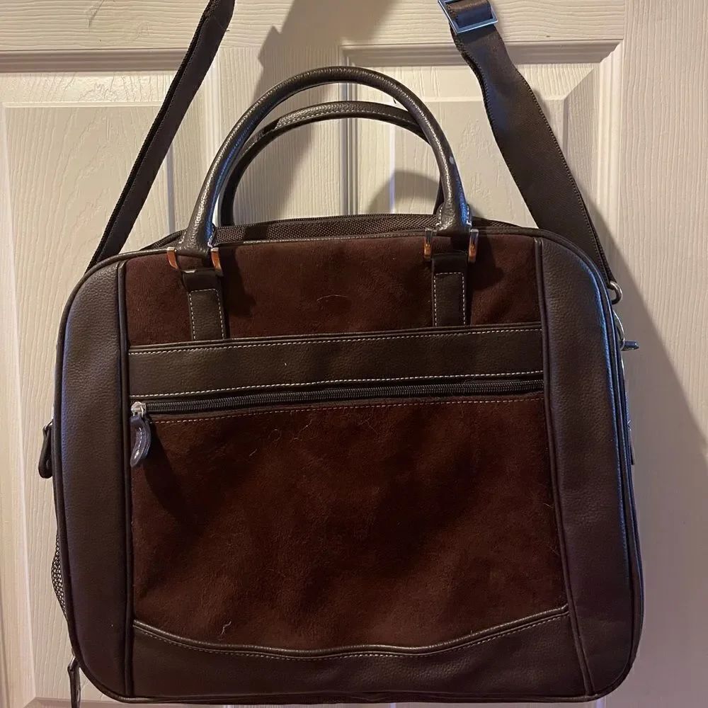 NWOT Mobile Edge Special Edition laptop /office bag Brown faux leather suede .